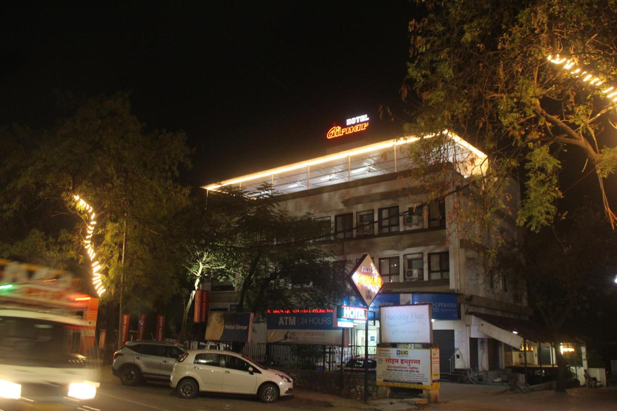 Hotel Girnar Аурангабад Экстерьер фото